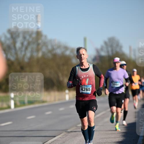 06.04.2025 - 44. Internationalen Wilhelmsburger Insellauf Dr. Thomas Lammeyer http://msf.ph/oto/7550062 06.04.2025 09:20:43 Laufen 4265 meine-sportfotos.de