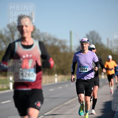 06.04.2025 - 44. Internationalen Wilhelmsburger Insellauf Dr. Thomas Lammeyer http://msf.ph/oto/7550073 06.04.2025 09:20:45 Laufen 2615, 3994 meine-sportfotos.de