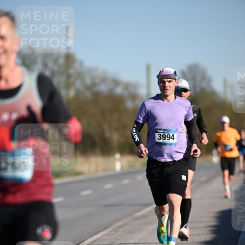 06.04.2025 - 44. Internationalen Wilhelmsburger Insellauf Dr. Thomas Lammeyer http://msf.ph/oto/7550077 06.04.2025 09:20:46 Laufen 260, 3994 meine-sportfotos.de