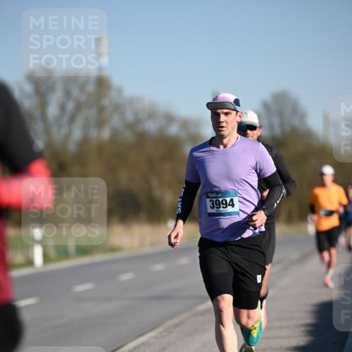 06.04.2025 - 44. Internationalen Wilhelmsburger Insellauf Dr. Thomas Lammeyer http://msf.ph/oto/7550080 06.04.2025 09:20:46 Laufen 3994 meine-sportfotos.de