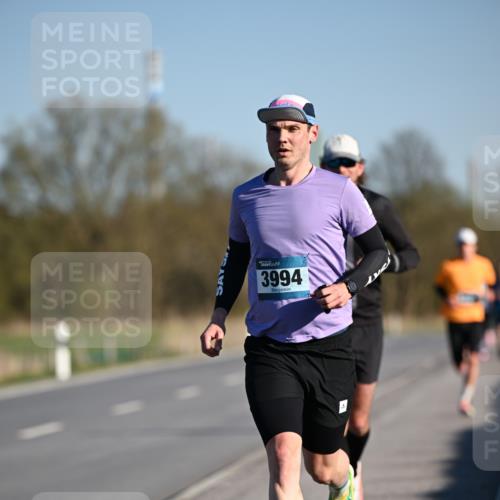 06.04.2025 - 44. Internationalen Wilhelmsburger Insellauf Dr. Thomas Lammeyer http://msf.ph/oto/7550085 06.04.2025 09:20:47 Laufen 3994 meine-sportfotos.de