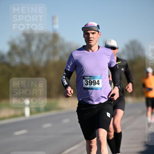 06.04.2025 - 44. Internationalen Wilhelmsburger Insellauf Dr. Thomas Lammeyer http://msf.ph/oto/7550087 06.04.2025 09:20:47 Laufen 3994 meine-sportfotos.de