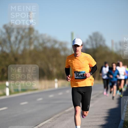 06.04.2025 - 44. Internationalen Wilhelmsburger Insellauf Dr. Thomas Lammeyer http://msf.ph/oto/7550097 06.04.2025 09:20:52 Laufen 3643 meine-sportfotos.de