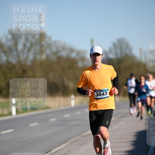 06.04.2025 - 44. Internationalen Wilhelmsburger Insellauf Dr. Thomas Lammeyer http://msf.ph/oto/7550098 06.04.2025 09:20:52 Laufen 3643 meine-sportfotos.de
