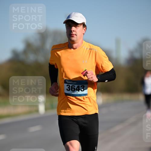 06.04.2025 - 44. Internationalen Wilhelmsburger Insellauf Dr. Thomas Lammeyer http://msf.ph/oto/7550112 06.04.2025 09:20:54 Laufen 3643 meine-sportfotos.de