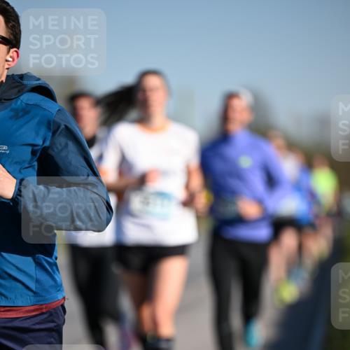 06.04.2025 - 44. Internationalen Wilhelmsburger Insellauf Dr. Thomas Lammeyer http://msf.ph/oto/7550134 06.04.2025 09:21:03 Laufen  meine-sportfotos.de
