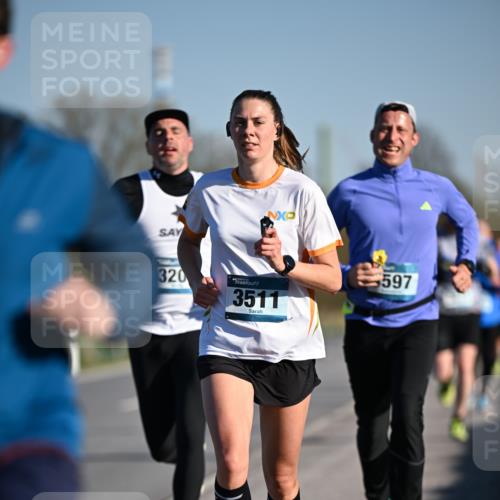 06.04.2025 - 44. Internationalen Wilhelmsburger Insellauf Dr. Thomas Lammeyer http://msf.ph/oto/7550135 06.04.2025 09:21:03 Laufen 10, 320, 3511, 597 meine-sportfotos.de