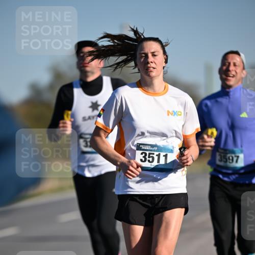 06.04.2025 - 44. Internationalen Wilhelmsburger Insellauf Dr. Thomas Lammeyer http://msf.ph/oto/7550139 06.04.2025 09:21:03 Laufen 3511, 3597 meine-sportfotos.de