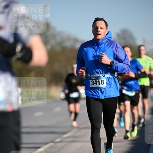 06.04.2025 - 44. Internationalen Wilhelmsburger Insellauf Dr. Thomas Lammeyer http://msf.ph/oto/7550168 06.04.2025 09:21:09 Laufen 3416 meine-sportfotos.de