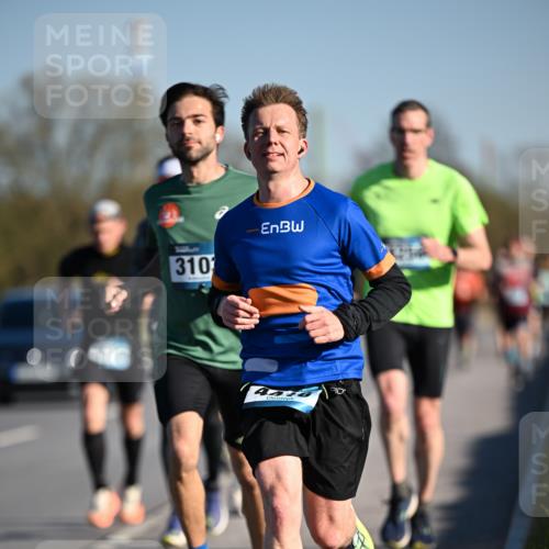 06.04.2025 - 44. Internationalen Wilhelmsburger Insellauf Dr. Thomas Lammeyer http://msf.ph/oto/7550184 06.04.2025 09:21:12 Laufen 310 meine-sportfotos.de