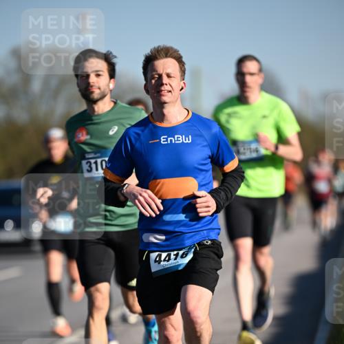 06.04.2025 - 44. Internationalen Wilhelmsburger Insellauf Dr. Thomas Lammeyer http://msf.ph/oto/7550185 06.04.2025 09:21:12 Laufen 310, 4416 meine-sportfotos.de