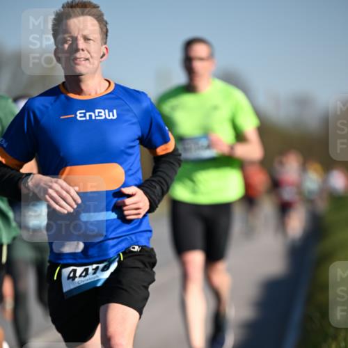 06.04.2025 - 44. Internationalen Wilhelmsburger Insellauf Dr. Thomas Lammeyer http://msf.ph/oto/7550187 06.04.2025 09:21:13 Laufen 4476 meine-sportfotos.de