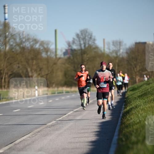 06.04.2025 - 44. Internationalen Wilhelmsburger Insellauf Dr. Thomas Lammeyer http://msf.ph/oto/7550201 06.04.2025 09:21:16 Laufen 4203 meine-sportfotos.de