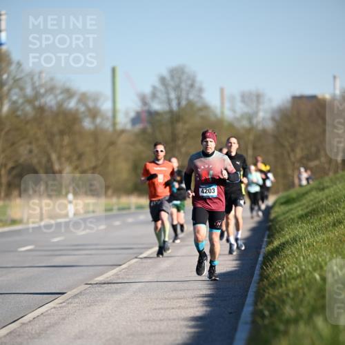 06.04.2025 - 44. Internationalen Wilhelmsburger Insellauf Dr. Thomas Lammeyer http://msf.ph/oto/7550209 06.04.2025 09:21:17 Laufen 4203 meine-sportfotos.de