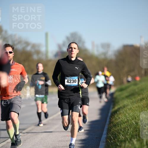 06.04.2025 - 44. Internationalen Wilhelmsburger Insellauf Dr. Thomas Lammeyer http://msf.ph/oto/7550240 06.04.2025 09:21:24 Laufen 4230 meine-sportfotos.de