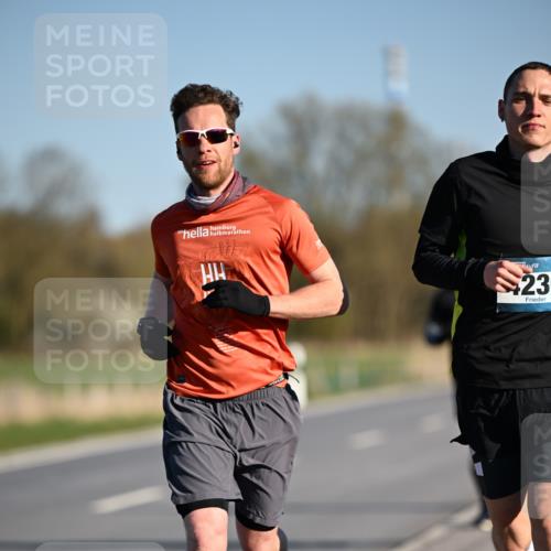 06.04.2025 - 44. Internationalen Wilhelmsburger Insellauf Dr. Thomas Lammeyer http://msf.ph/oto/7550253 06.04.2025 09:21:25 Laufen 230 meine-sportfotos.de