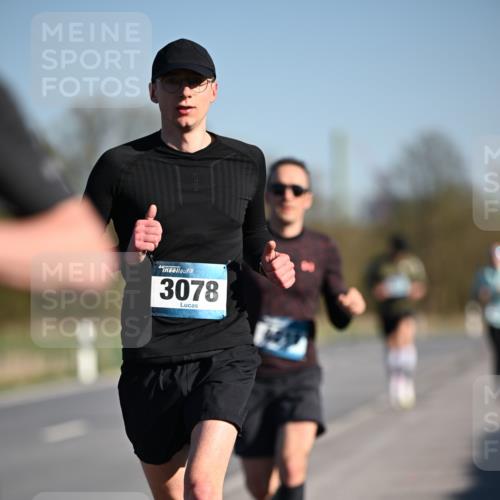 06.04.2025 - 44. Internationalen Wilhelmsburger Insellauf Dr. Thomas Lammeyer http://msf.ph/oto/7550270 06.04.2025 09:21:29 Laufen 3078 meine-sportfotos.de