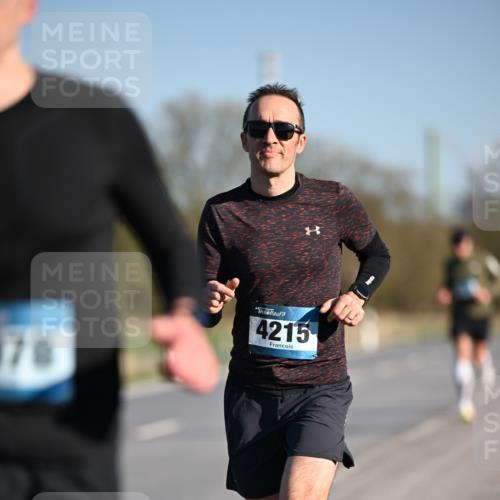 06.04.2025 - 44. Internationalen Wilhelmsburger Insellauf Dr. Thomas Lammeyer http://msf.ph/oto/7550274 06.04.2025 09:21:30 Laufen 70, 4215 meine-sportfotos.de