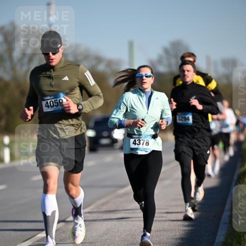 06.04.2025 - 44. Internationalen Wilhelmsburger Insellauf Dr. Thomas Lammeyer http://msf.ph/oto/7550291 06.04.2025 09:21:36 Laufen 4059, 4378, 3294 meine-sportfotos.de