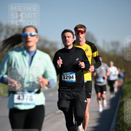 06.04.2025 - 44. Internationalen Wilhelmsburger Insellauf Dr. Thomas Lammeyer http://msf.ph/oto/7550300 06.04.2025 09:21:38 Laufen 4378, 3294 meine-sportfotos.de