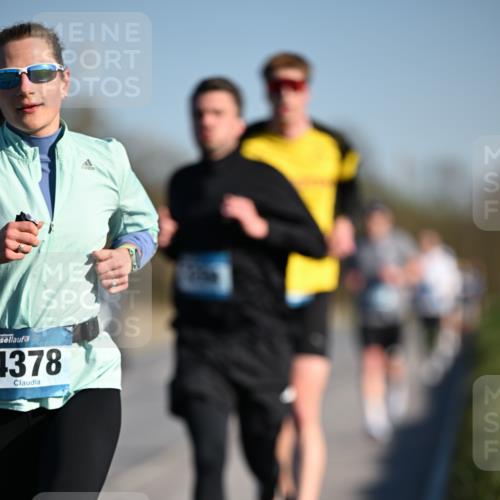 06.04.2025 - 44. Internationalen Wilhelmsburger Insellauf Dr. Thomas Lammeyer http://msf.ph/oto/7550304 06.04.2025 09:21:39 Laufen 4378 meine-sportfotos.de