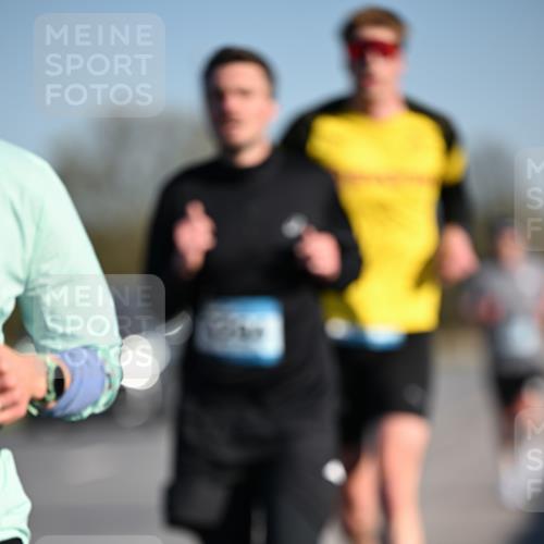 06.04.2025 - 44. Internationalen Wilhelmsburger Insellauf Dr. Thomas Lammeyer http://msf.ph/oto/7550310 06.04.2025 09:21:40 Laufen  meine-sportfotos.de