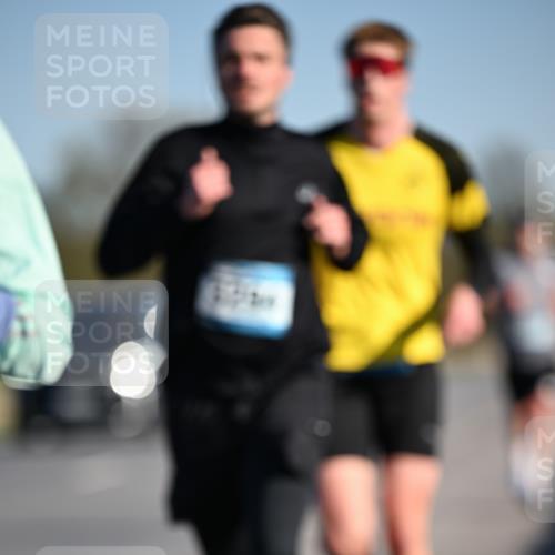 06.04.2025 - 44. Internationalen Wilhelmsburger Insellauf Dr. Thomas Lammeyer http://msf.ph/oto/7550311 06.04.2025 09:21:40 Laufen  meine-sportfotos.de