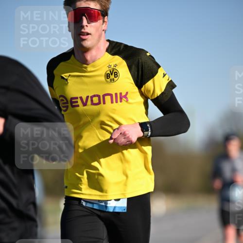 06.04.2025 - 44. Internationalen Wilhelmsburger Insellauf Dr. Thomas Lammeyer http://msf.ph/oto/7550313 06.04.2025 09:21:41 Laufen 09 meine-sportfotos.de