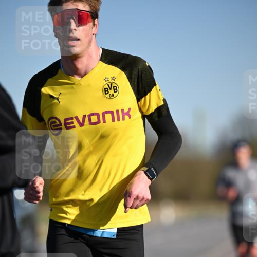 06.04.2025 - 44. Internationalen Wilhelmsburger Insellauf Dr. Thomas Lammeyer http://msf.ph/oto/7550314 06.04.2025 09:21:41 Laufen 09 meine-sportfotos.de