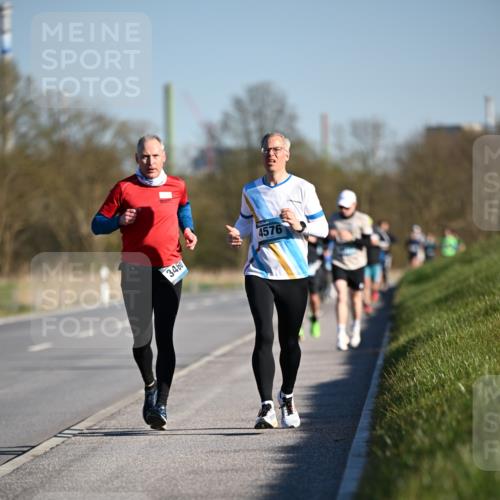 06.04.2025 - 44. Internationalen Wilhelmsburger Insellauf Dr. Thomas Lammeyer http://msf.ph/oto/7550317 06.04.2025 09:21:47 Laufen 3460, 4576 meine-sportfotos.de