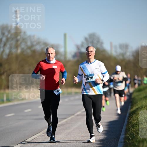 06.04.2025 - 44. Internationalen Wilhelmsburger Insellauf Dr. Thomas Lammeyer http://msf.ph/oto/7550323 06.04.2025 09:21:47 Laufen 3460, 4576 meine-sportfotos.de