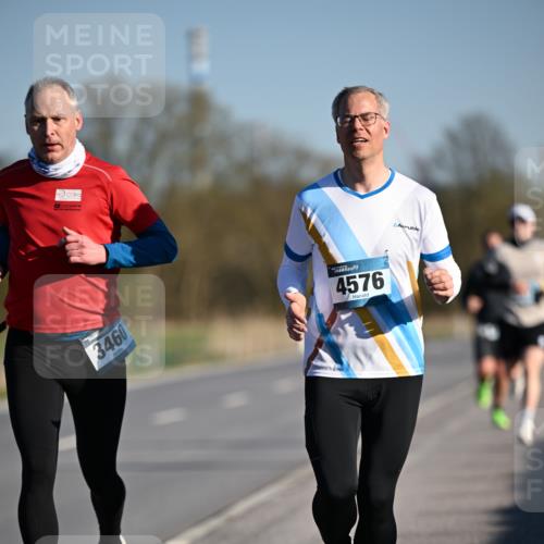 06.04.2025 - 44. Internationalen Wilhelmsburger Insellauf Dr. Thomas Lammeyer http://msf.ph/oto/7550341 06.04.2025 09:21:50 Laufen 3460, 4576 meine-sportfotos.de