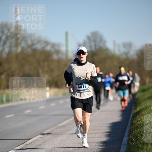 06.04.2025 - 44. Internationalen Wilhelmsburger Insellauf Dr. Thomas Lammeyer http://msf.ph/oto/7550348 06.04.2025 09:21:53 Laufen 4417 meine-sportfotos.de