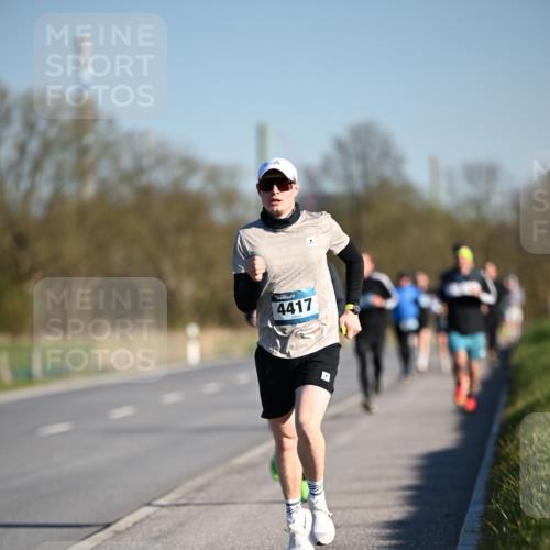 06.04.2025 - 44. Internationalen Wilhelmsburger Insellauf Dr. Thomas Lammeyer http://msf.ph/oto/7550351 06.04.2025 09:21:53 Laufen 4417 meine-sportfotos.de