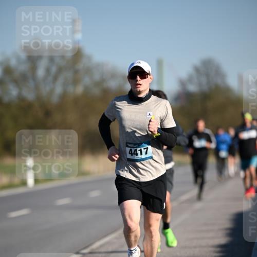 06.04.2025 - 44. Internationalen Wilhelmsburger Insellauf Dr. Thomas Lammeyer http://msf.ph/oto/7550359 06.04.2025 09:21:54 Laufen 4417 meine-sportfotos.de
