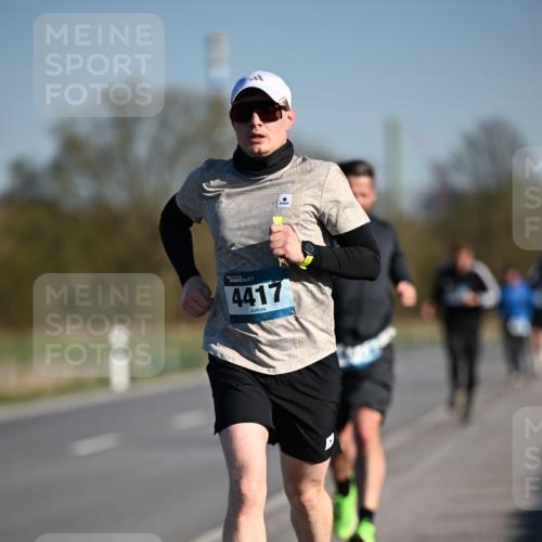 06.04.2025 - 44. Internationalen Wilhelmsburger Insellauf Dr. Thomas Lammeyer http://msf.ph/oto/7550365 06.04.2025 09:21:55 Laufen 4417 meine-sportfotos.de