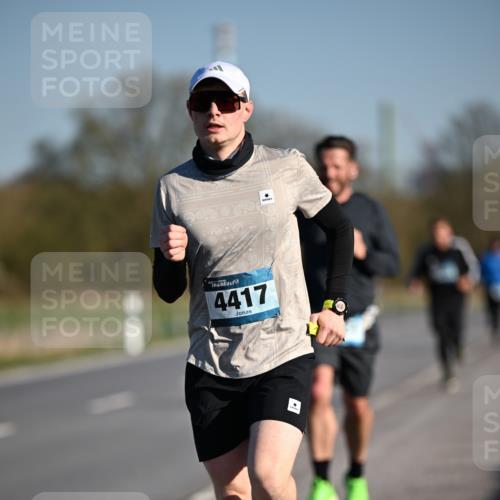 06.04.2025 - 44. Internationalen Wilhelmsburger Insellauf Dr. Thomas Lammeyer http://msf.ph/oto/7550367 06.04.2025 09:21:55 Laufen 4417 meine-sportfotos.de