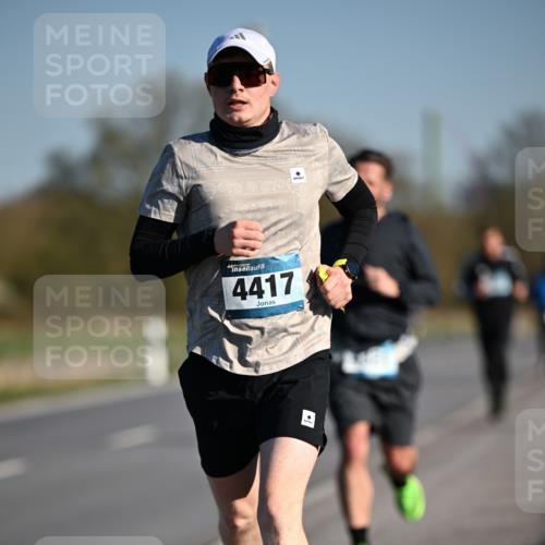 06.04.2025 - 44. Internationalen Wilhelmsburger Insellauf Dr. Thomas Lammeyer http://msf.ph/oto/7550368 06.04.2025 09:21:55 Laufen 4417 meine-sportfotos.de