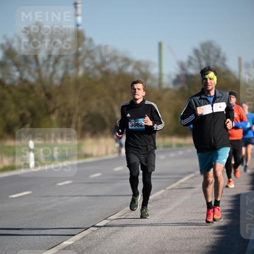 06.04.2025 - 44. Internationalen Wilhelmsburger Insellauf Dr. Thomas Lammeyer http://msf.ph/oto/7550384 06.04.2025 09:21:59 Laufen 3062 meine-sportfotos.de