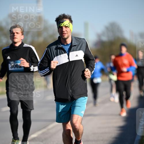 06.04.2025 - 44. Internationalen Wilhelmsburger Insellauf Dr. Thomas Lammeyer http://msf.ph/oto/7550402 06.04.2025 09:22:02 Laufen 3062 meine-sportfotos.de