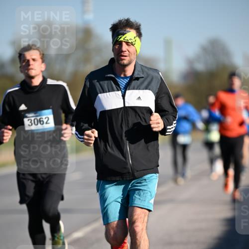 06.04.2025 - 44. Internationalen Wilhelmsburger Insellauf Dr. Thomas Lammeyer http://msf.ph/oto/7550404 06.04.2025 09:22:02 Laufen 3062 meine-sportfotos.de