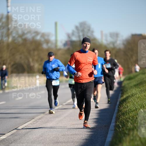 06.04.2025 - 44. Internationalen Wilhelmsburger Insellauf Dr. Thomas Lammeyer http://msf.ph/oto/7550407 06.04.2025 09:22:04 Laufen 401 meine-sportfotos.de