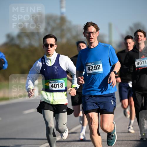 06.04.2025 - 44. Internationalen Wilhelmsburger Insellauf Dr. Thomas Lammeyer http://msf.ph/oto/7550425 06.04.2025 09:22:09 Laufen 4292, 4018, 4071 meine-sportfotos.de