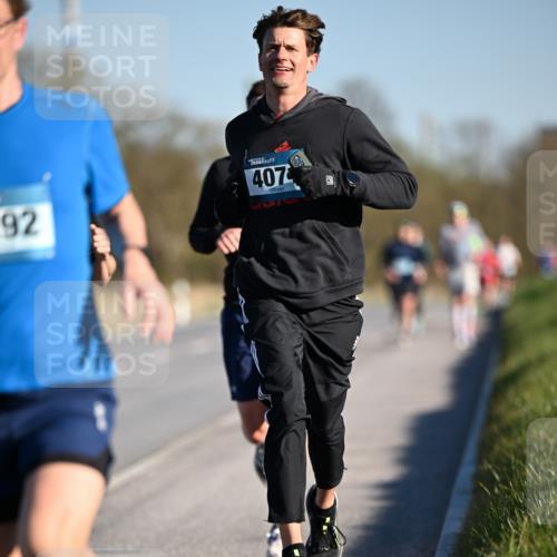 06.04.2025 - 44. Internationalen Wilhelmsburger Insellauf Dr. Thomas Lammeyer http://msf.ph/oto/7550431 06.04.2025 09:22:10 Laufen 92, 407 meine-sportfotos.de