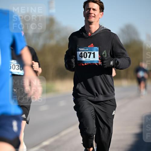 06.04.2025 - 44. Internationalen Wilhelmsburger Insellauf Dr. Thomas Lammeyer http://msf.ph/oto/7550436 06.04.2025 09:22:11 Laufen 5030, 4071 meine-sportfotos.de