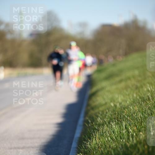 06.04.2025 - 44. Internationalen Wilhelmsburger Insellauf Dr. Thomas Lammeyer http://msf.ph/oto/7550443 06.04.2025 09:22:14 Laufen  meine-sportfotos.de
