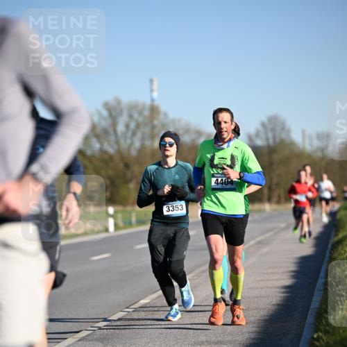 06.04.2025 - 44. Internationalen Wilhelmsburger Insellauf Dr. Thomas Lammeyer http://msf.ph/oto/7550462 06.04.2025 09:22:25 Laufen 3353, 4404 meine-sportfotos.de