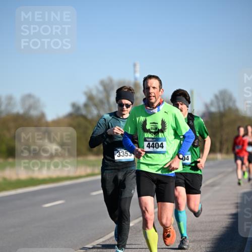 06.04.2025 - 44. Internationalen Wilhelmsburger Insellauf Dr. Thomas Lammeyer http://msf.ph/oto/7550468 06.04.2025 09:22:26 Laufen 3355, 4404, 04 meine-sportfotos.de