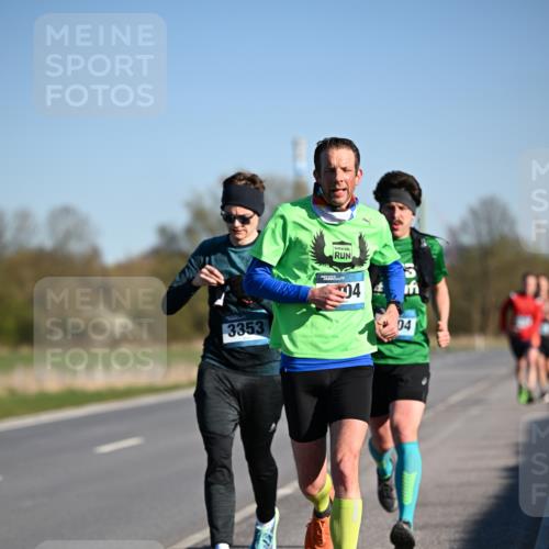 06.04.2025 - 44. Internationalen Wilhelmsburger Insellauf Dr. Thomas Lammeyer http://msf.ph/oto/7550470 06.04.2025 09:22:27 Laufen 3353, 04, 04 meine-sportfotos.de