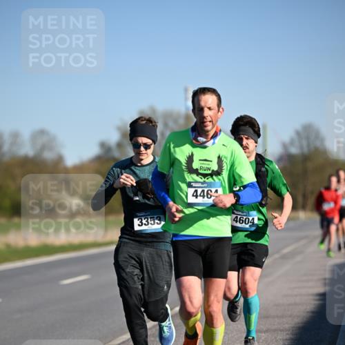 06.04.2025 - 44. Internationalen Wilhelmsburger Insellauf Dr. Thomas Lammeyer http://msf.ph/oto/7550471 06.04.2025 09:22:27 Laufen 3353, 446, 4604 meine-sportfotos.de
